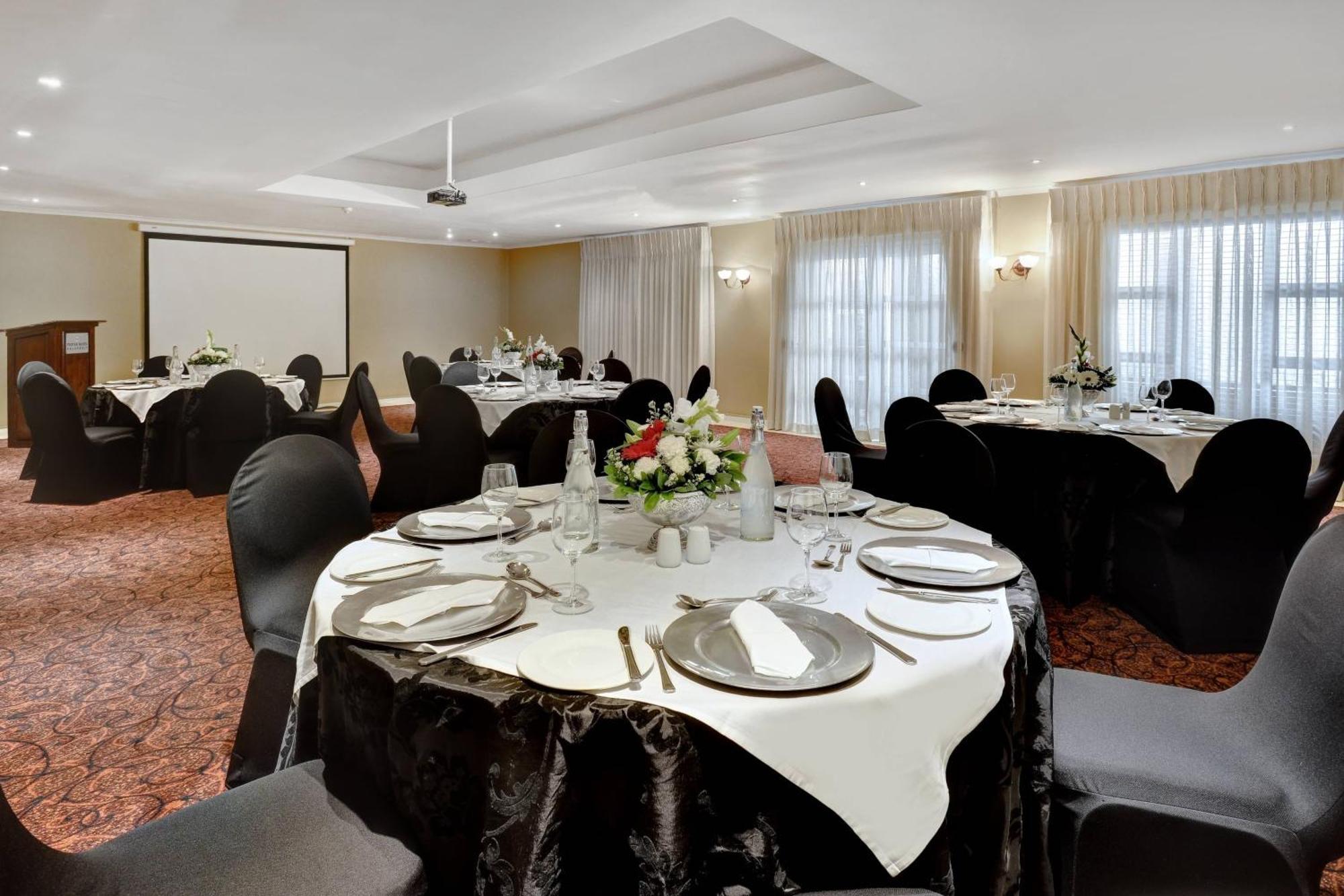 Protea Hotel By Marriott Nelspruit Mbombela Екстериор снимка